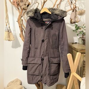 TNA Aritzia Winter Parka Coat, Down Fill– Faux Fur Hood – Charcoal Grey, XS